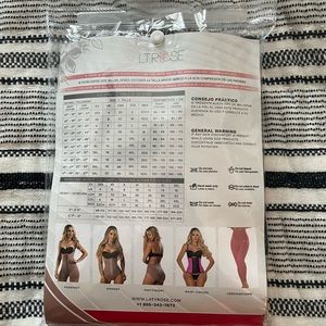 New Blk shapeware or Faja. Size small. See pictures for details.